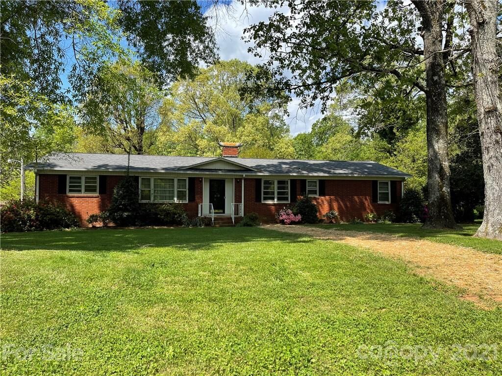 Property Photo:  603 Eaker Circle  NC 28021 