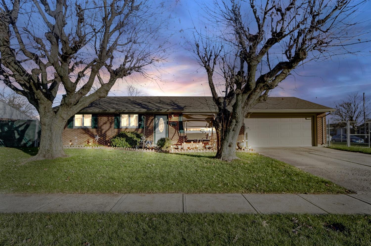 Property Photo: 290 Yorkwood Dr OH 45345