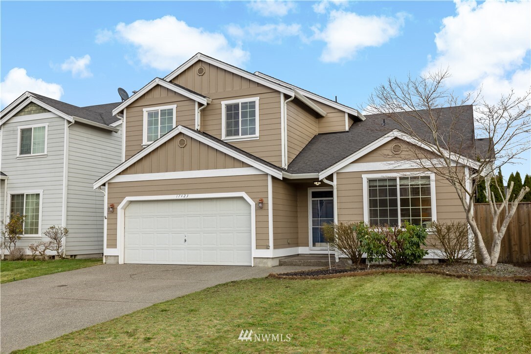 Property Photo: 17423 89th Avenue E WA 98375