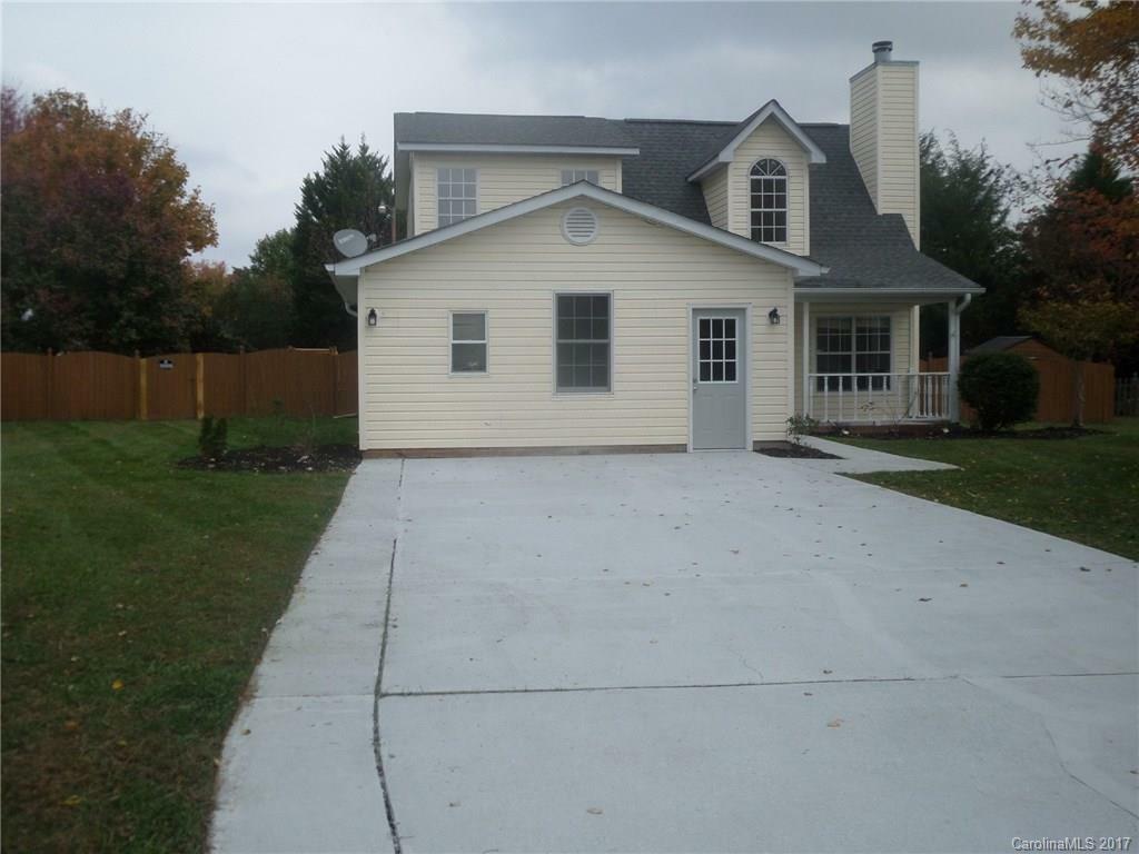 Property Photo: 6513 Thornbird Drive NC 28227
