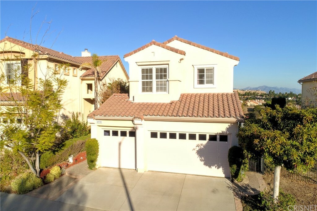 Property Photo:  11950 Mariposa Bay Lane  CA 91326 