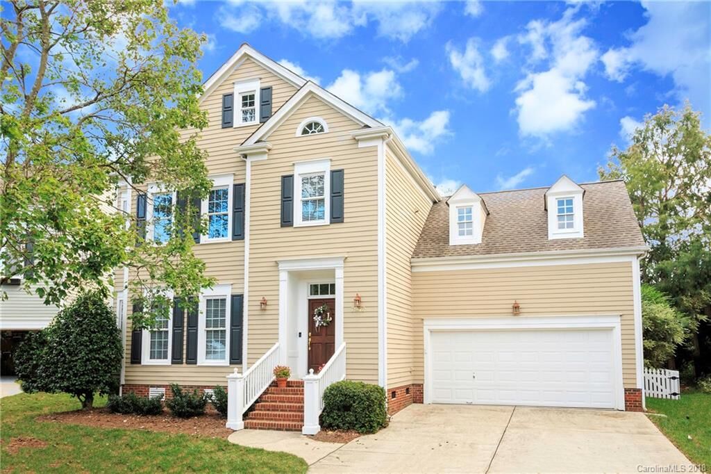 Property Photo:  7942 Elphin Court  NC 28270 