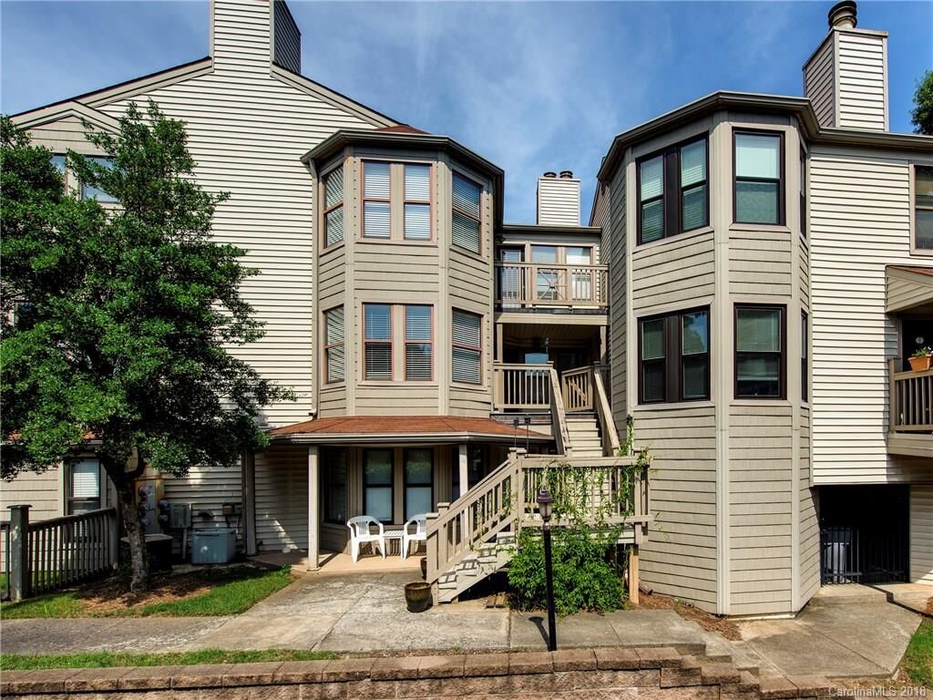 Property Photo: 216 S Clarkson Street D NC 28202