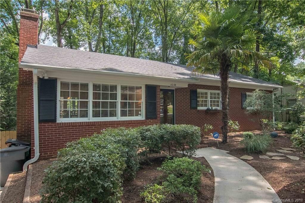Property Photo: 4209 Waterbury Drive NC 28209