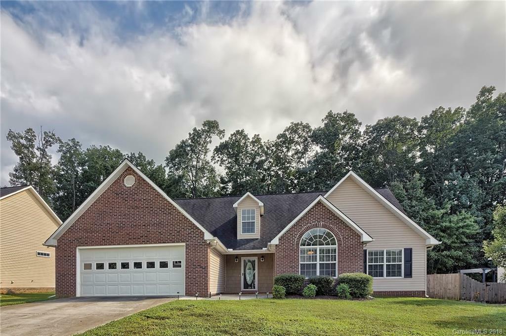 Property Photo:  107 Brookstone Way  NC 28146 