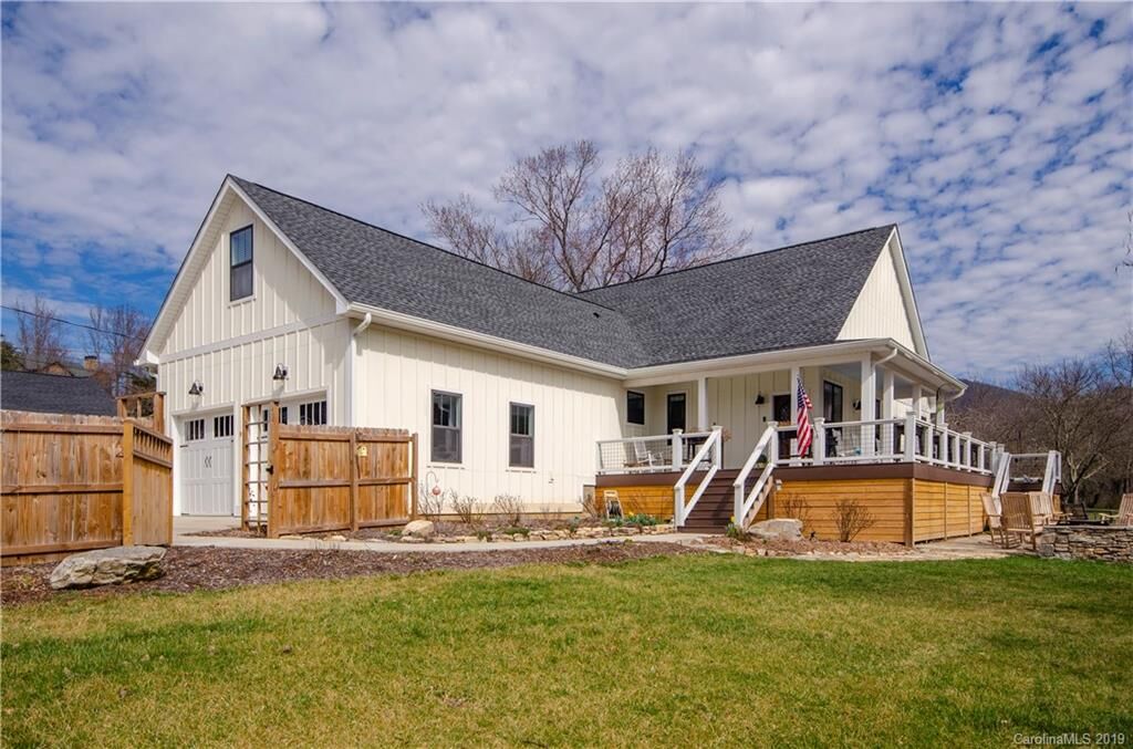 Property Photo: 8 Killian Road NC 28804