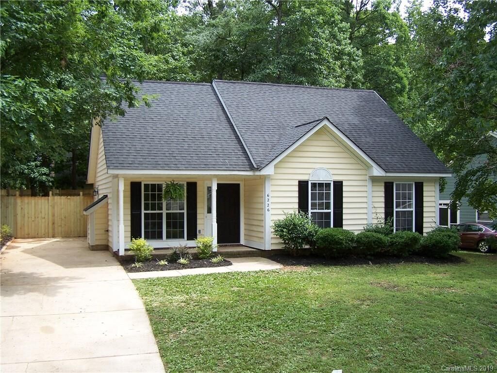 Property Photo: 6226 Richfield Lane NC 28269