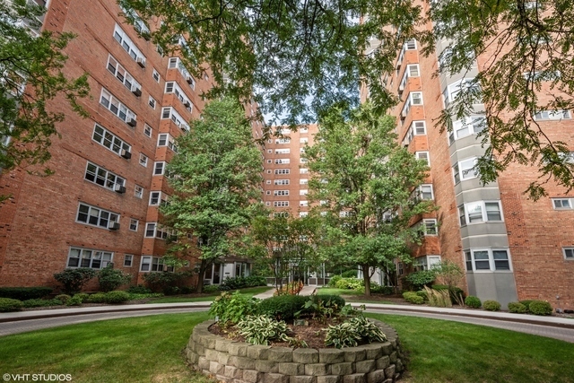 Property Photo: 4970 N Marine Drive 1527 IL 60640