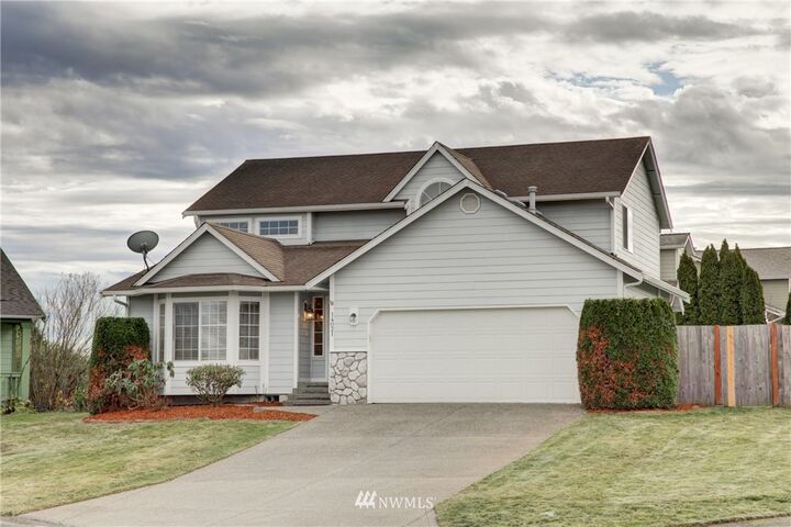 Property Photo:  14021 68th Avenue E  WA 98373 