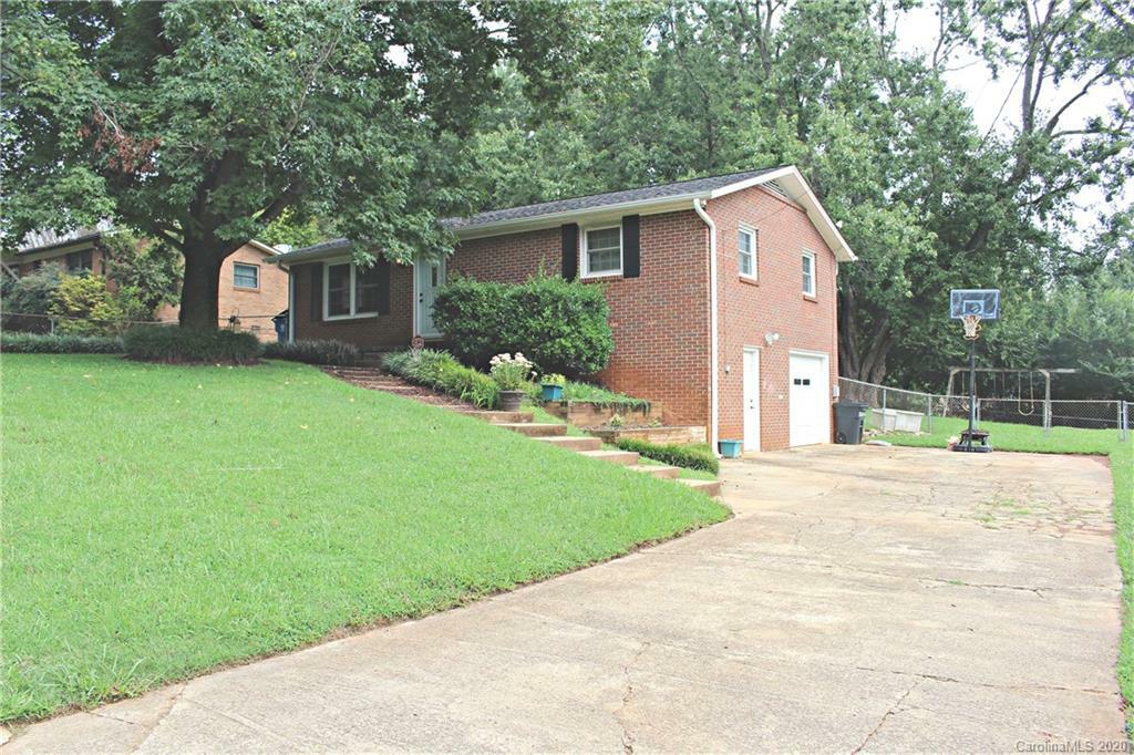 Property Photo:  732 32nd Street NE  NC 28613 