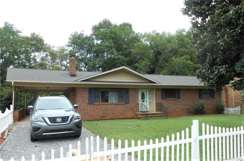 Property Photo:  2131 14th Ave Drive NE  NC 28601 