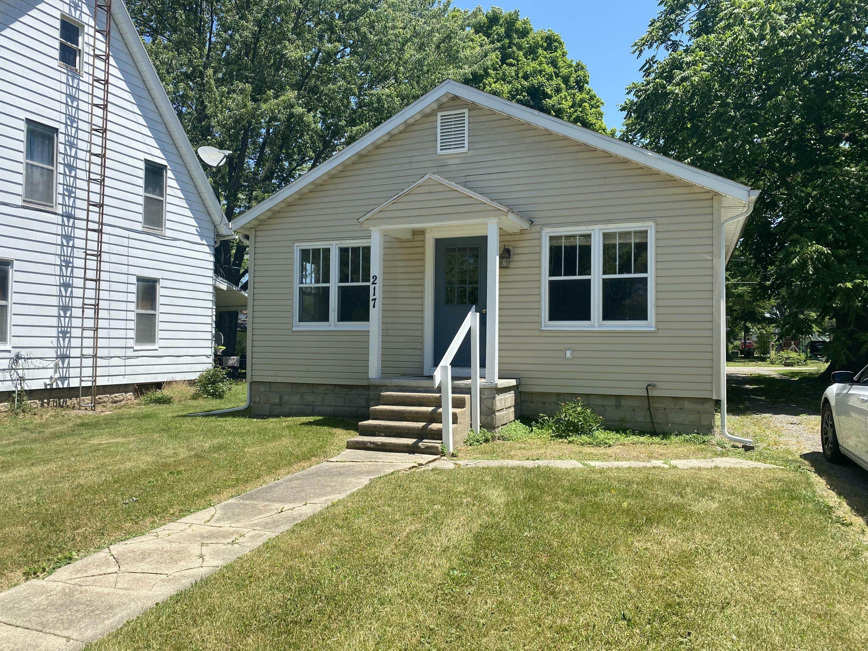 Property Photo:  217 S Pleasant Street  MI 49098 