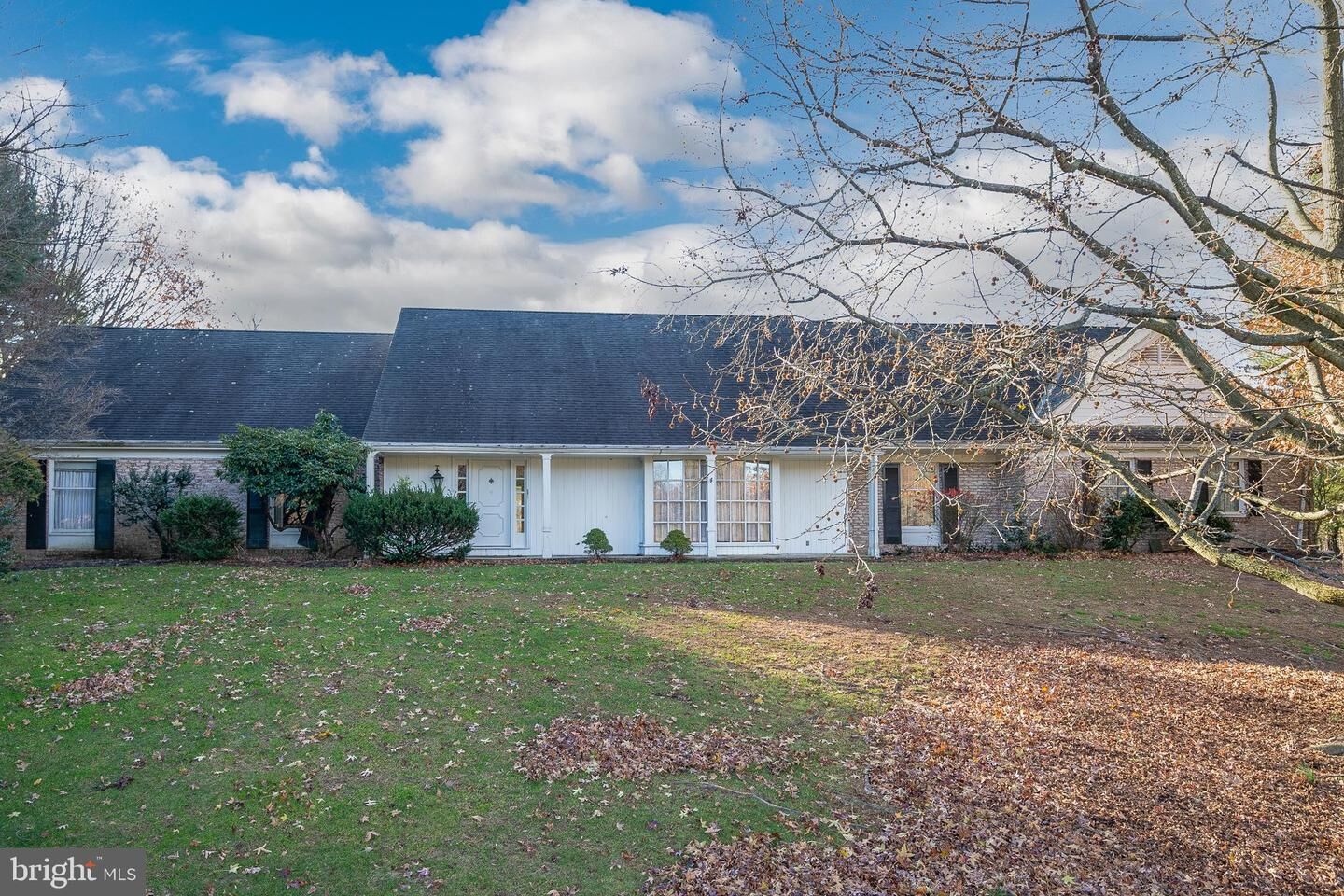 Property Photo: 185 Meadow Glen Lane PA 19607