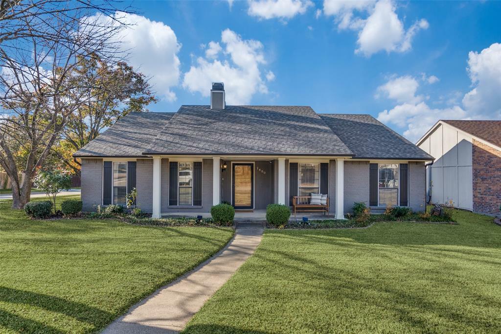 Property Photo:  1400 Finley Drive  TX 75025 