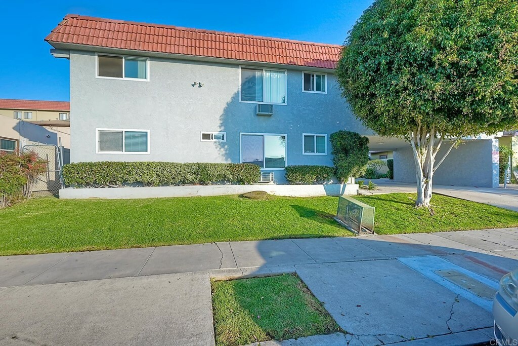 Property Photo:  4451 35th St 7  CA 92116 