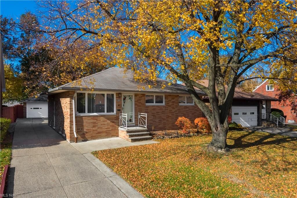 Property Photo:  914 E 216th Street  OH 44119 