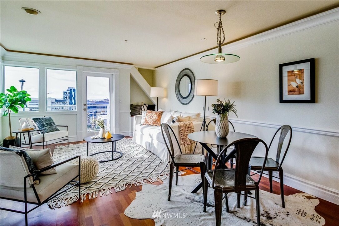Property Photo:  311 E Republican Street 401  WA 98102 