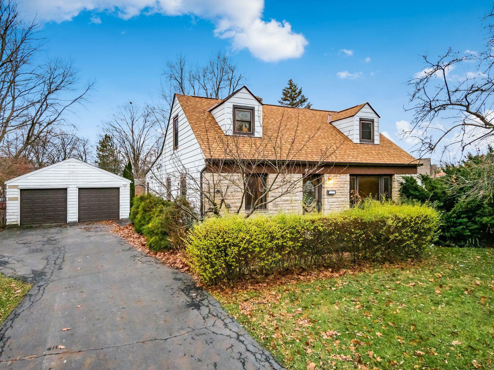 Property Photo: 117 Pinewood Drive OH 43213