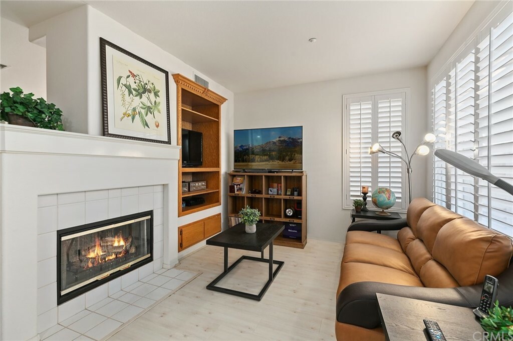 Property Photo:  236 Grant Lane  CA 92870 