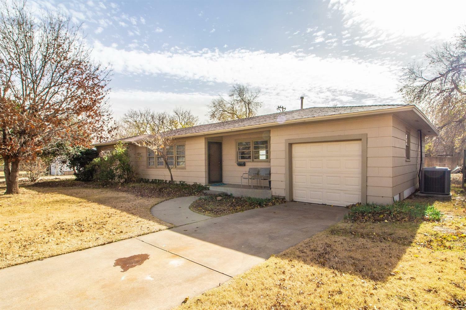 3813 36th Street  Lubbock TX 79413 photo