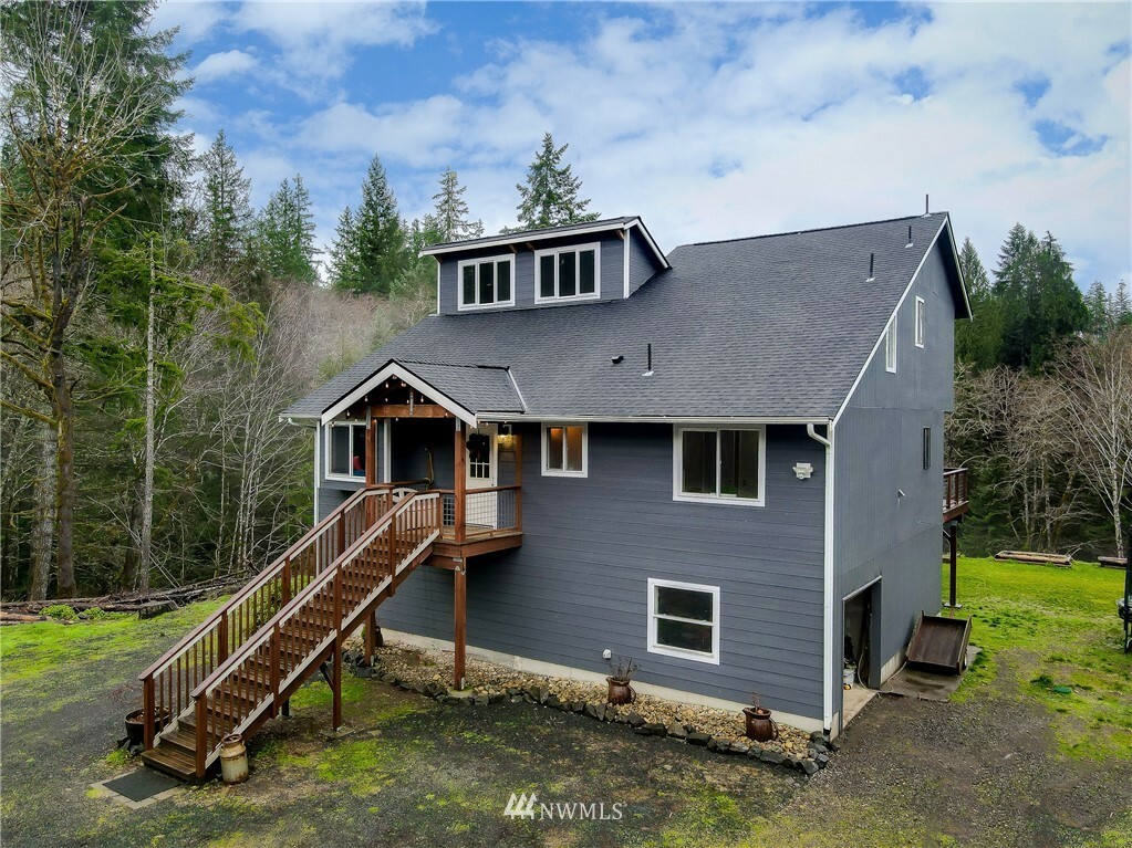 Property Photo:  611 NE Mission Wood Drive  WA 98528 