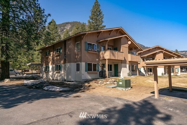 Property Photo:  575 Alpine Place N2  WA 98826 
