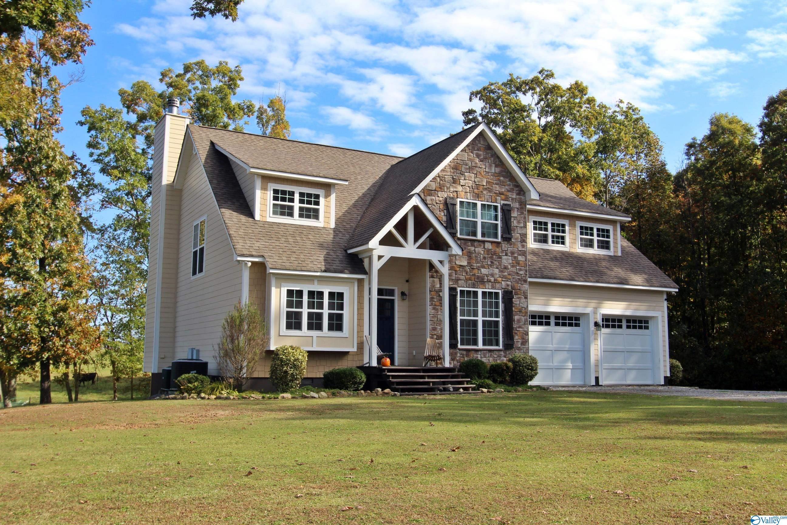 Property Photo: 1655 County Road 128 AL 35966