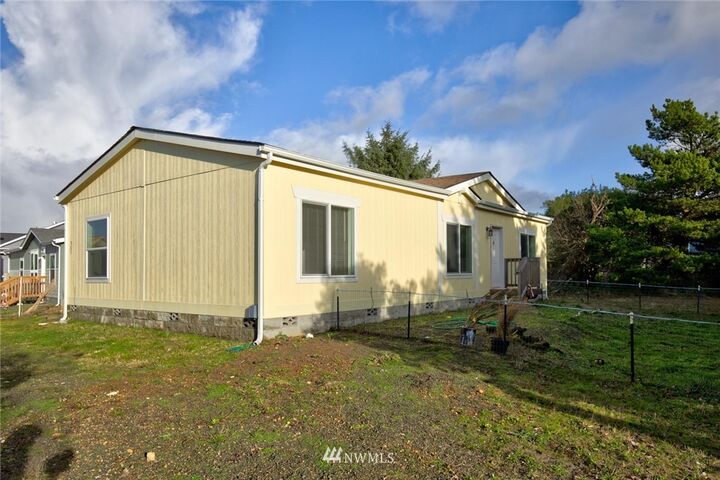 Property Photo: 385 N Wynoochee Drive SW WA 98569