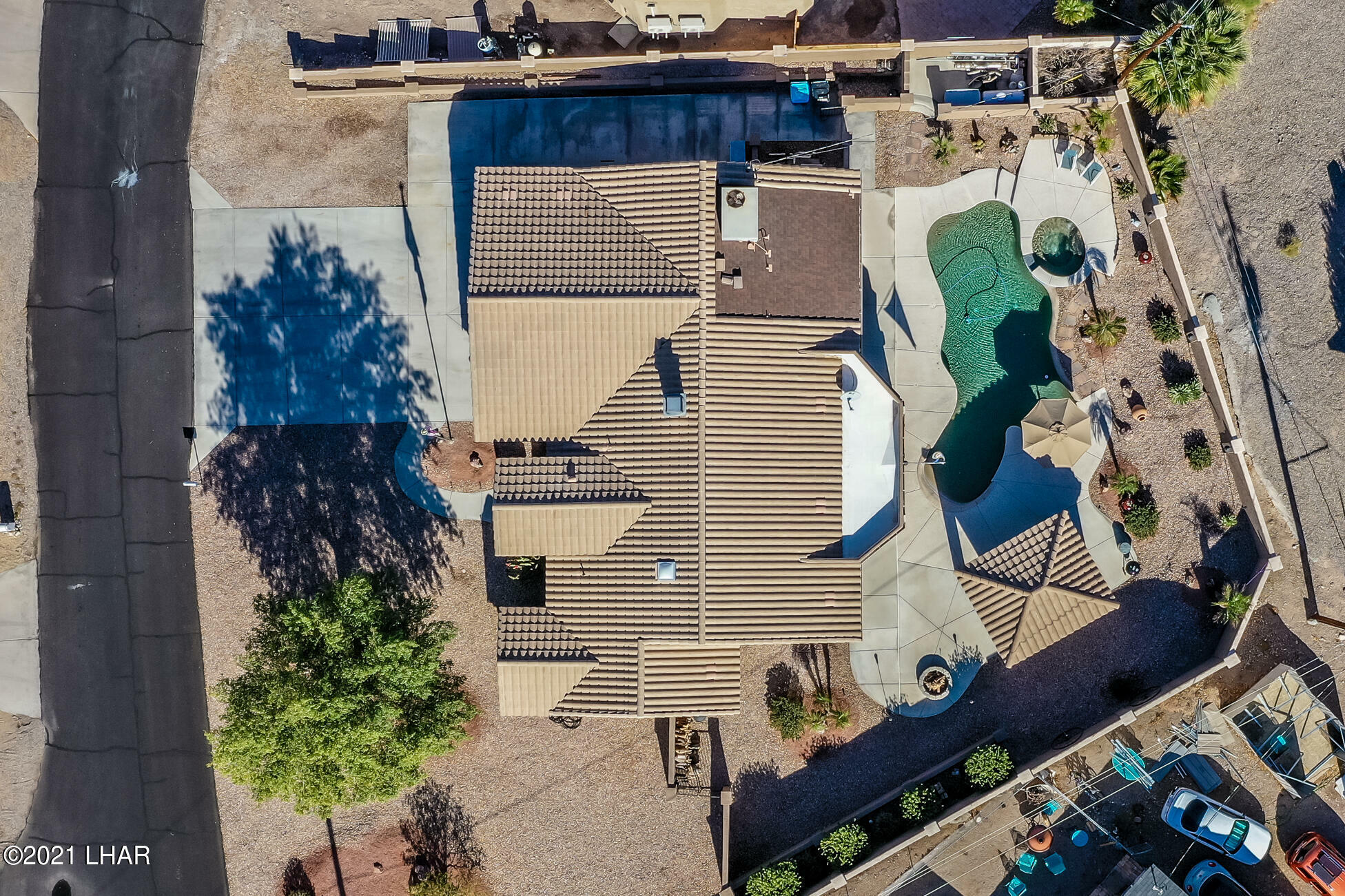 Property Photo:  1080 Paiute Pl  AZ 86406 