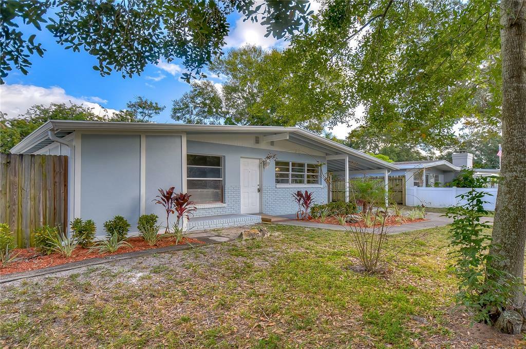 Property Photo:  4331 Wallace Circle  FL 33611 