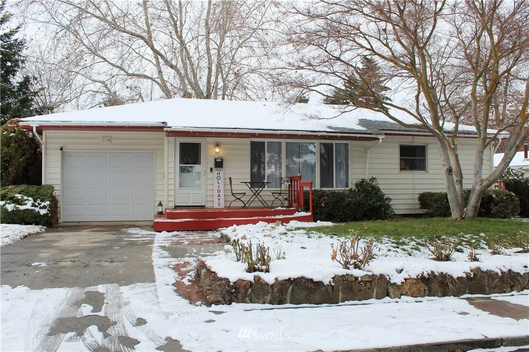 Property Photo: 224 Ramona Avenue WA 98801