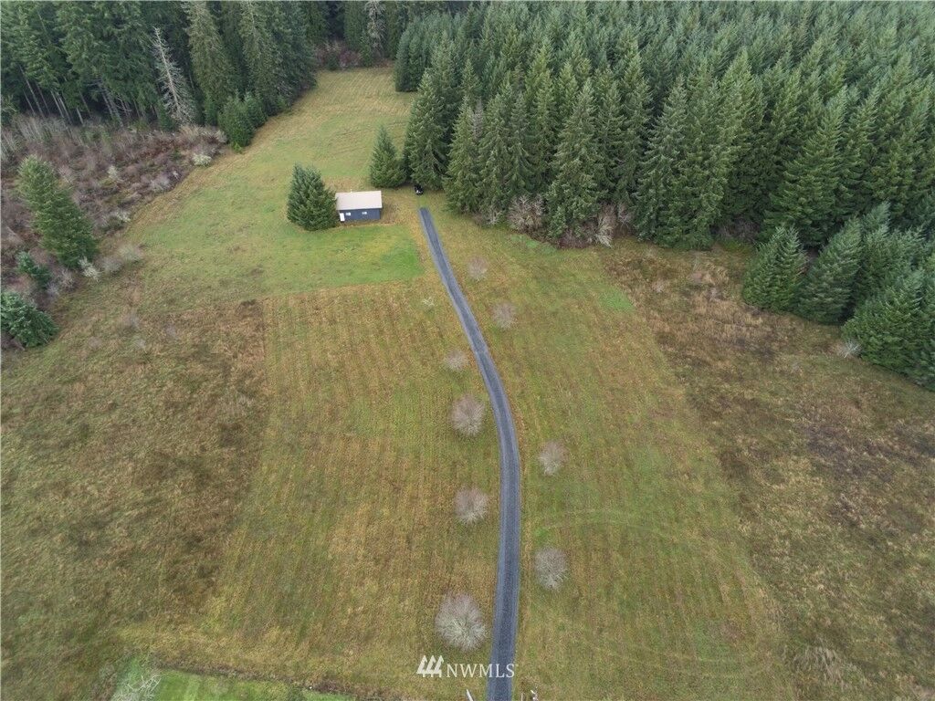 Property Photo:  557 Nevil Road  WA 98596 