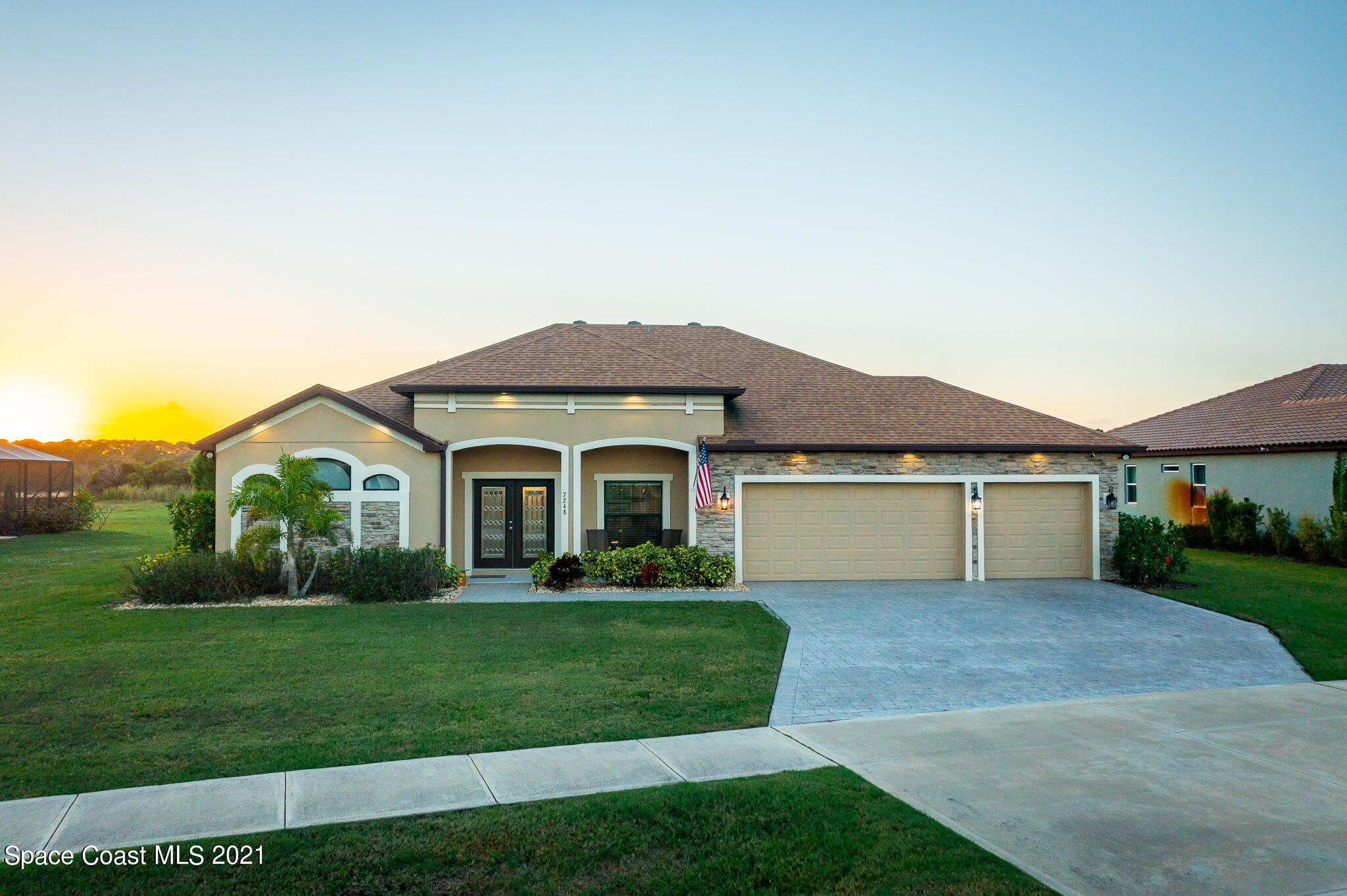 Property Photo: 7248 Preserve Pointe Drive FL 32953