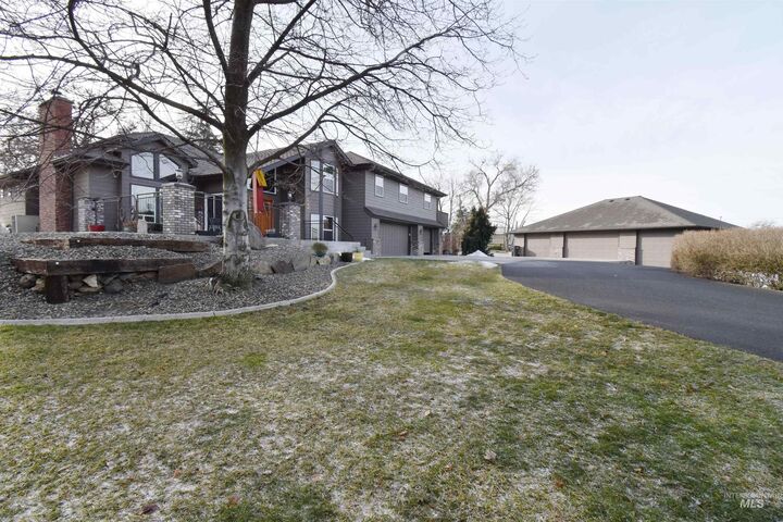 2445 Linda Vista Street  Clarkston WA 99403 photo