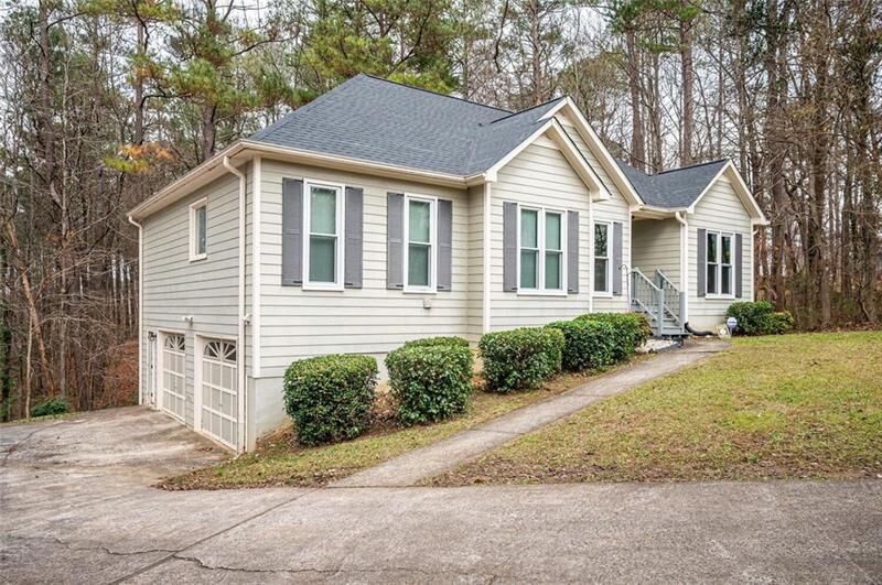 Property Photo:  467 Kent Lane  GA 30134 