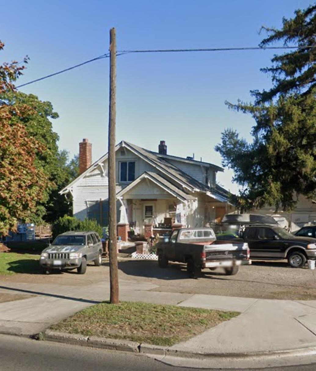 Property Photo: 1723 E Mission Ave WA 99202