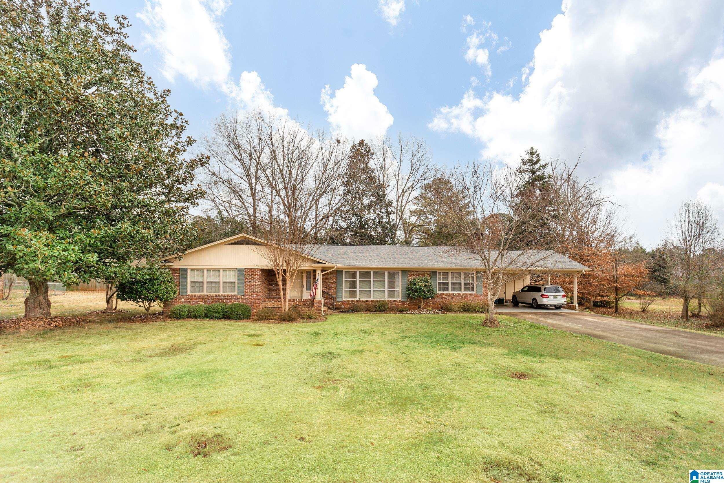 1018 Cloverdale Circle  Talladega AL 35160 photo