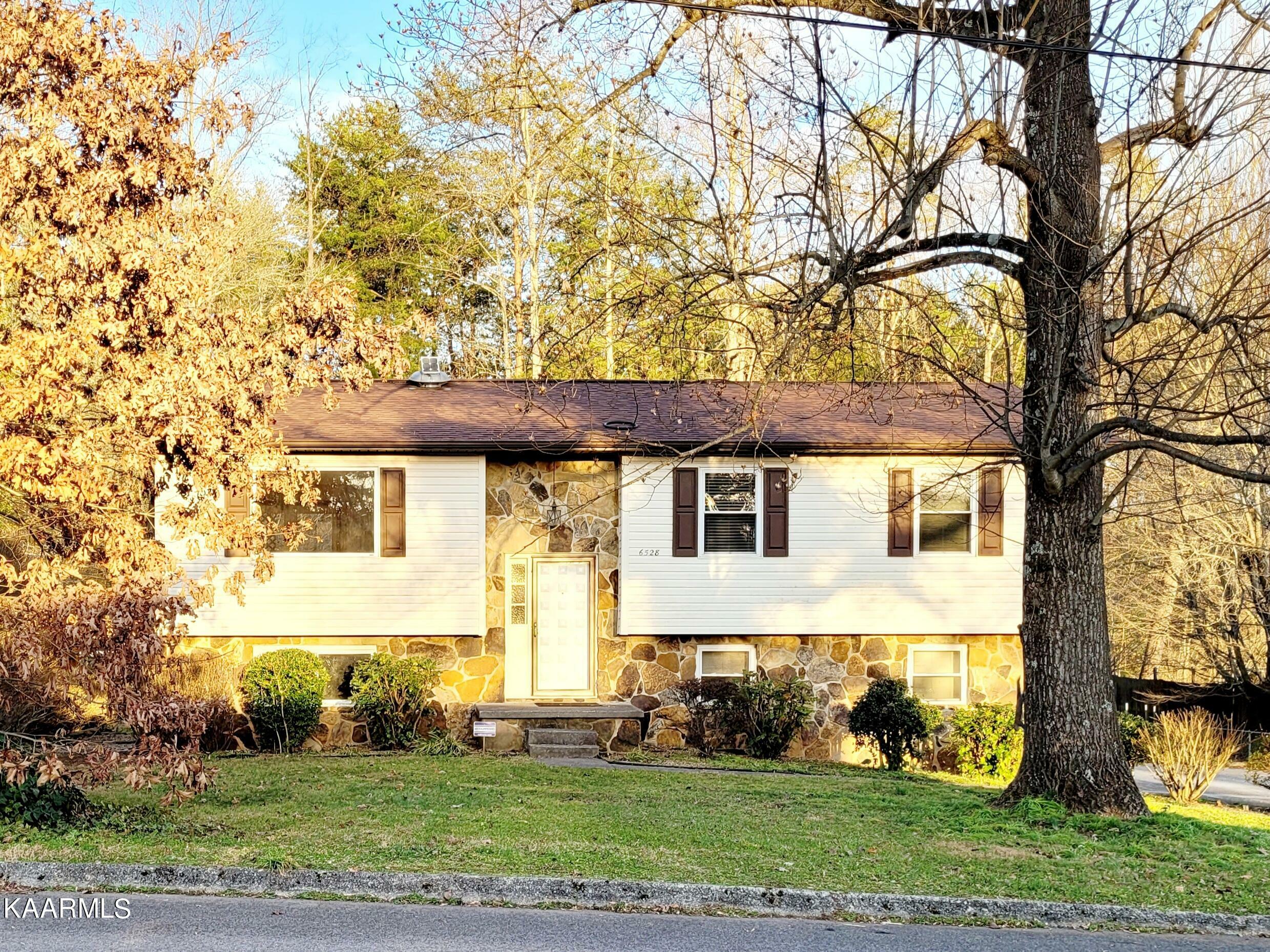 Property Photo:  6528 E Garwood Circle  TN 37918 