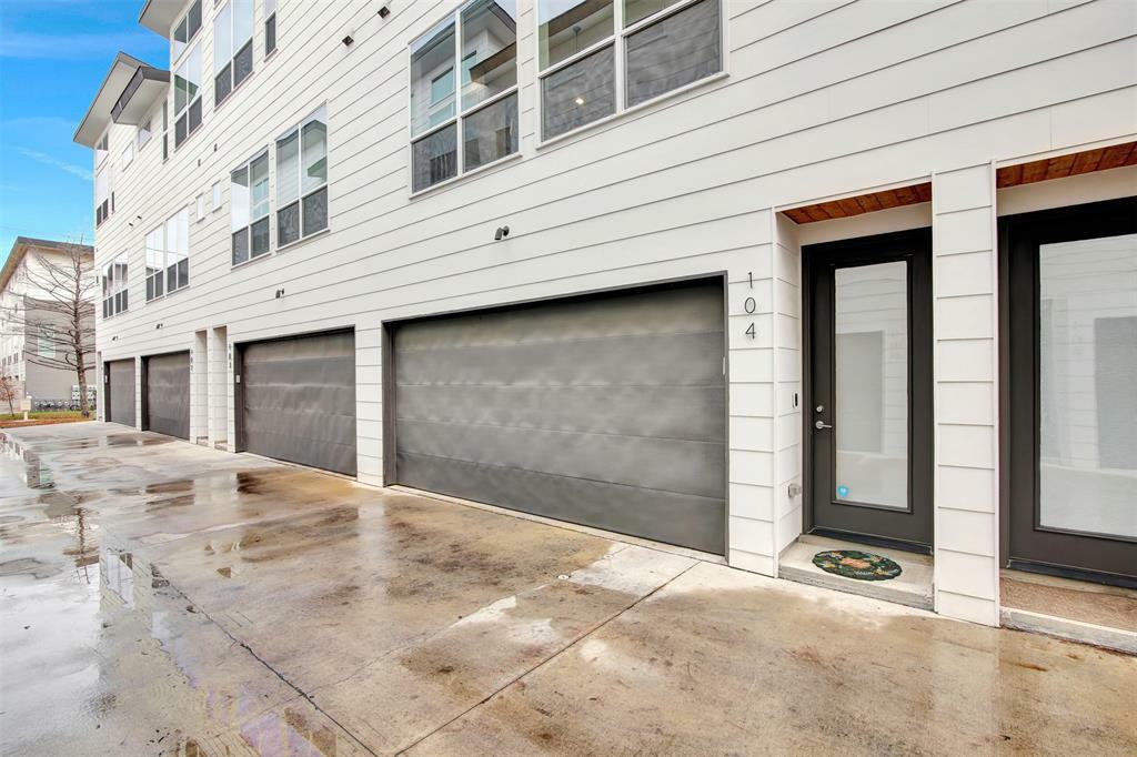 Property Photo:  5805 Lindell Avenue 104  TX 75206 