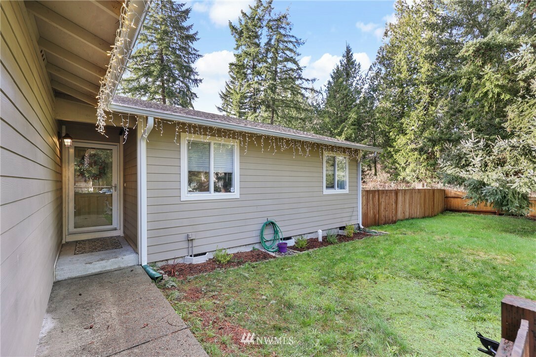 Property Photo:  5701 Renee Court SE  WA 98513 