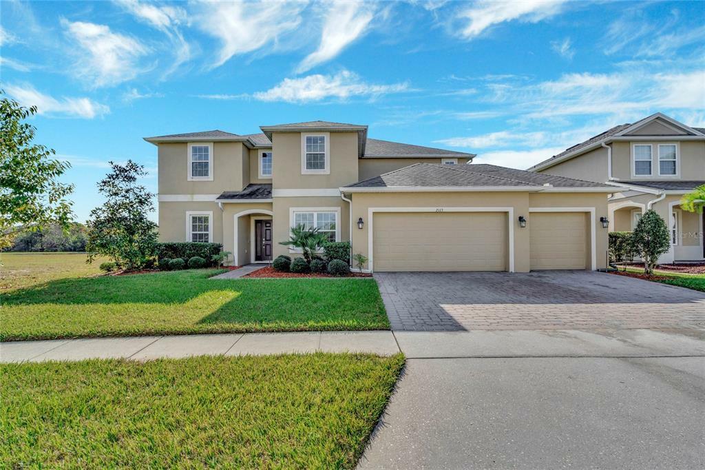 Property Photo: 2115 Plantation Oak Drive FL 32824