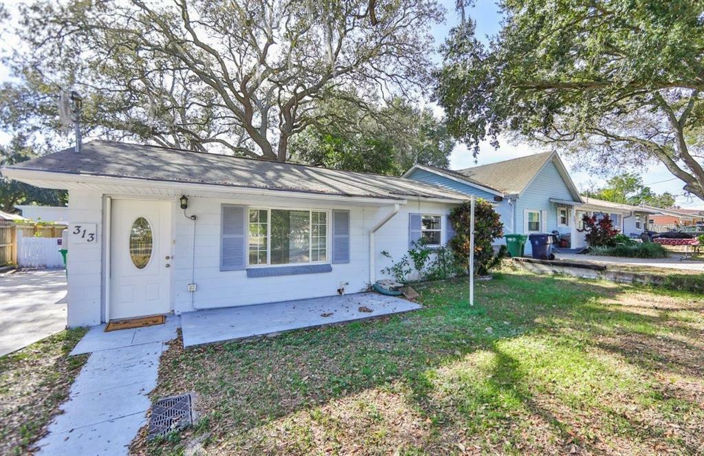 Property Photo:  313 E Seneca Avenue  FL 33612 