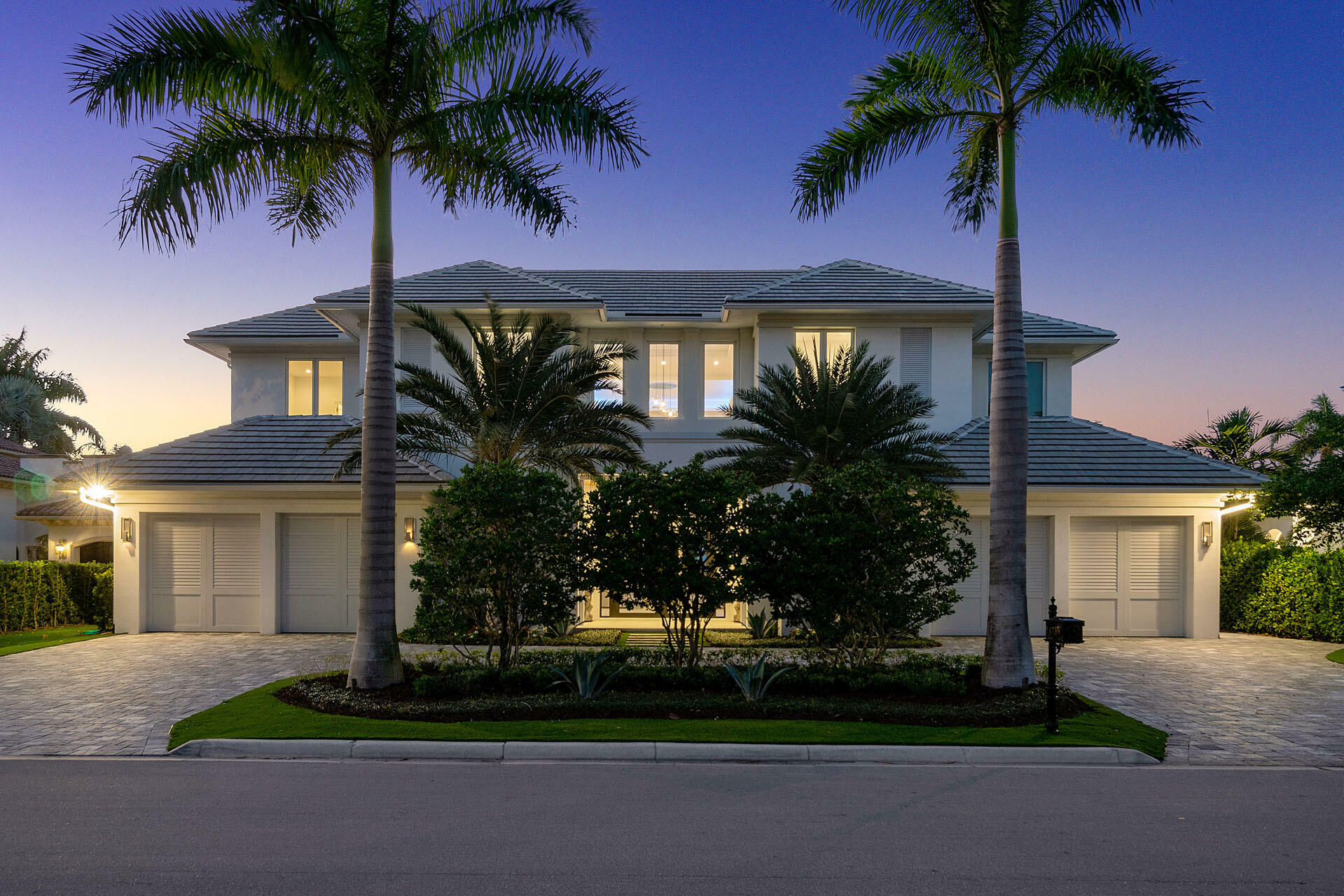 Property Photo: 1739 Royal Palm Way FL 33432