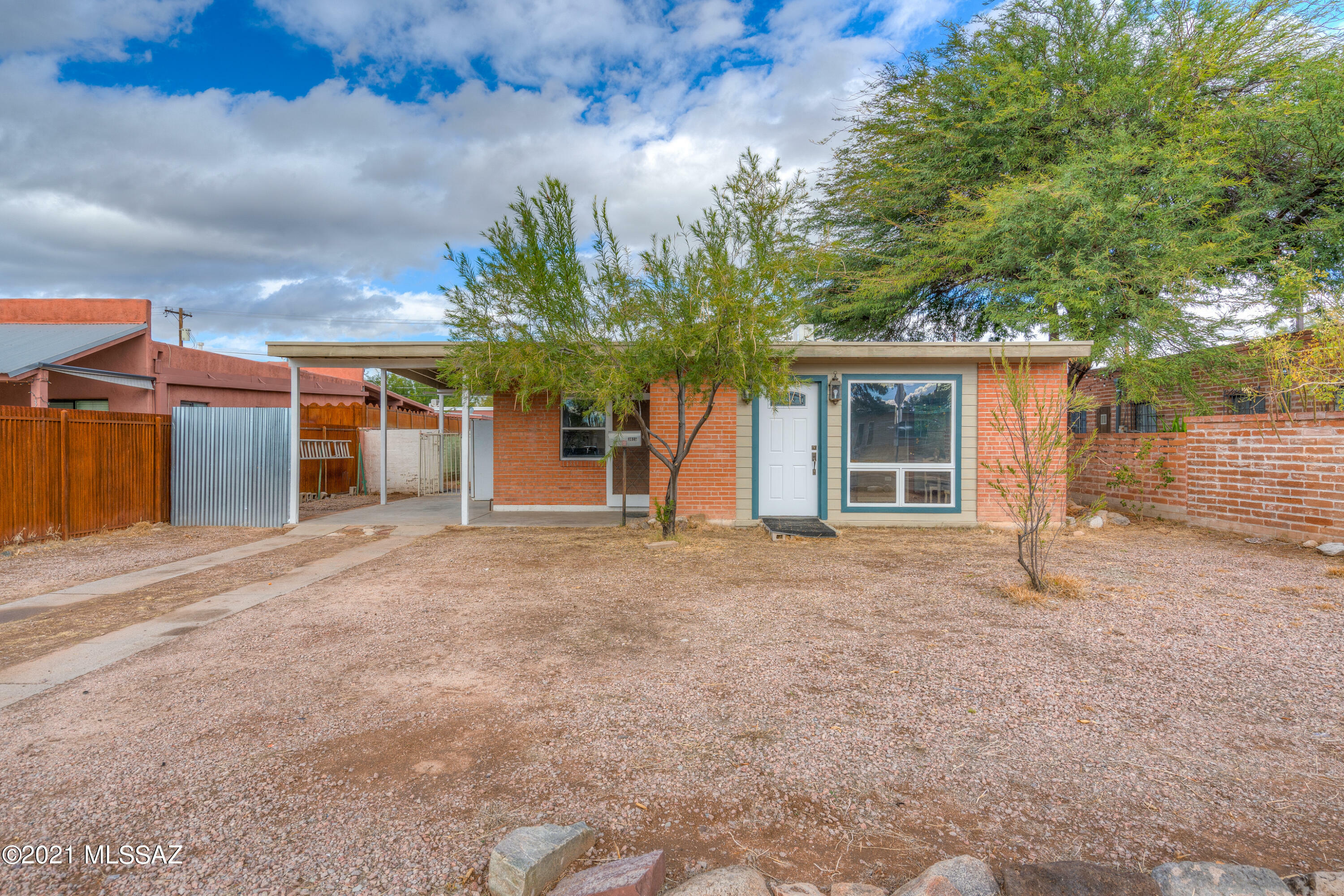 Property Photo:  3025 E 19th Street  AZ 85716 