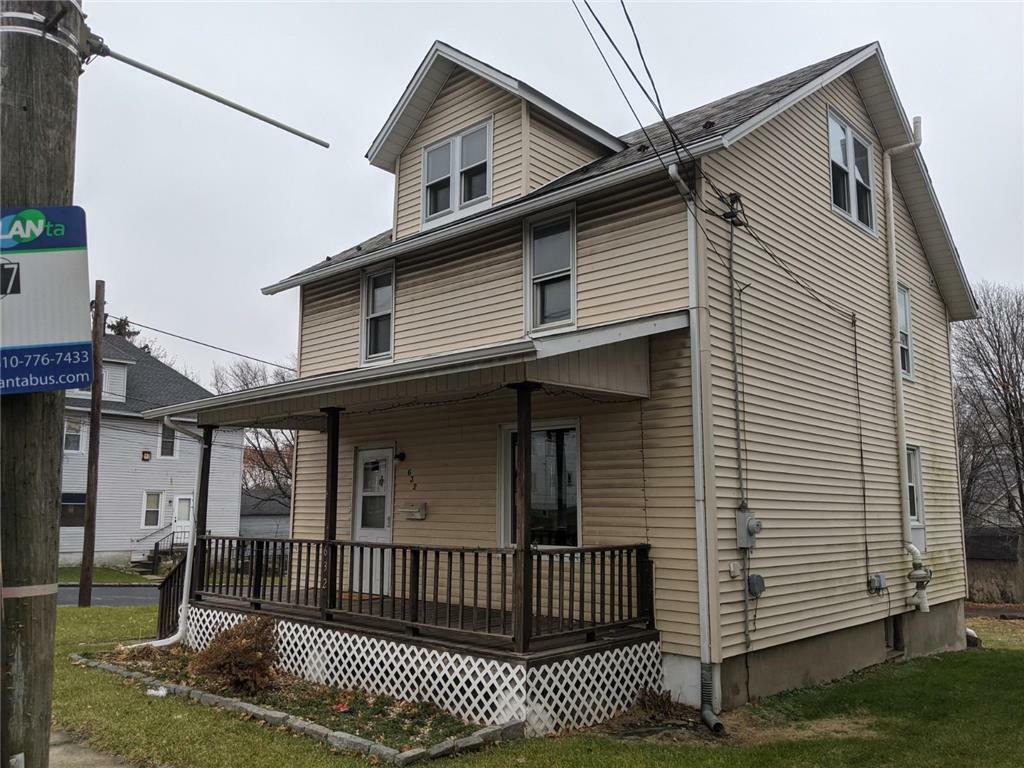 Property Photo:  632 Broadway  PA 18091 