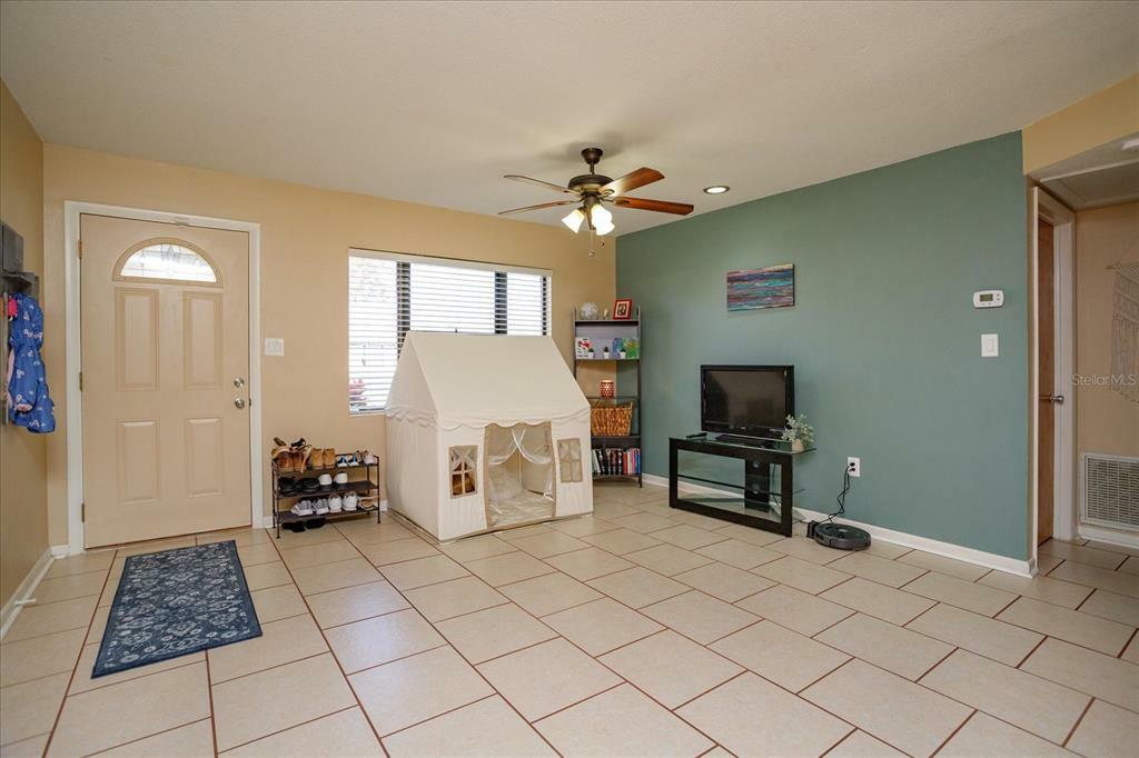 Property Photo:  6344 Inca Street  FL 32807 