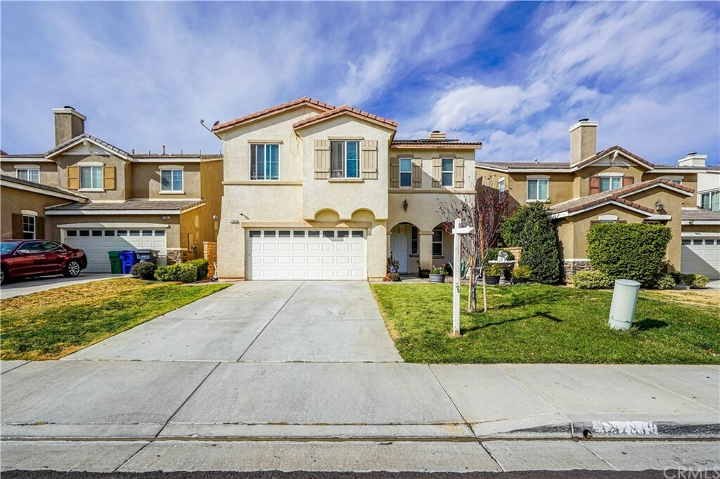 Property Photo:  37849 Satinwood Lane  CA 93551 