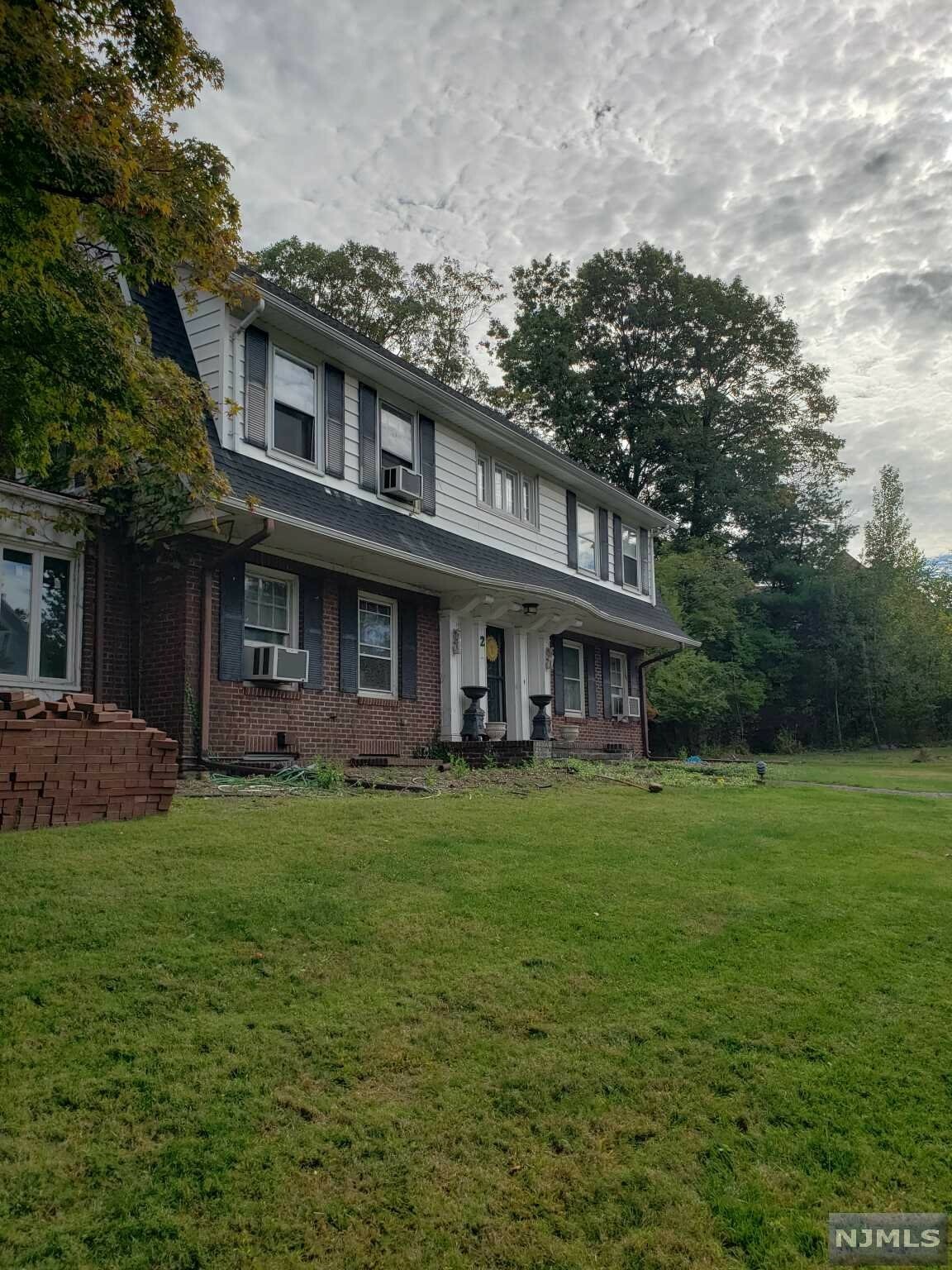 Property Photo:  2 Westover Road  NJ 07044 