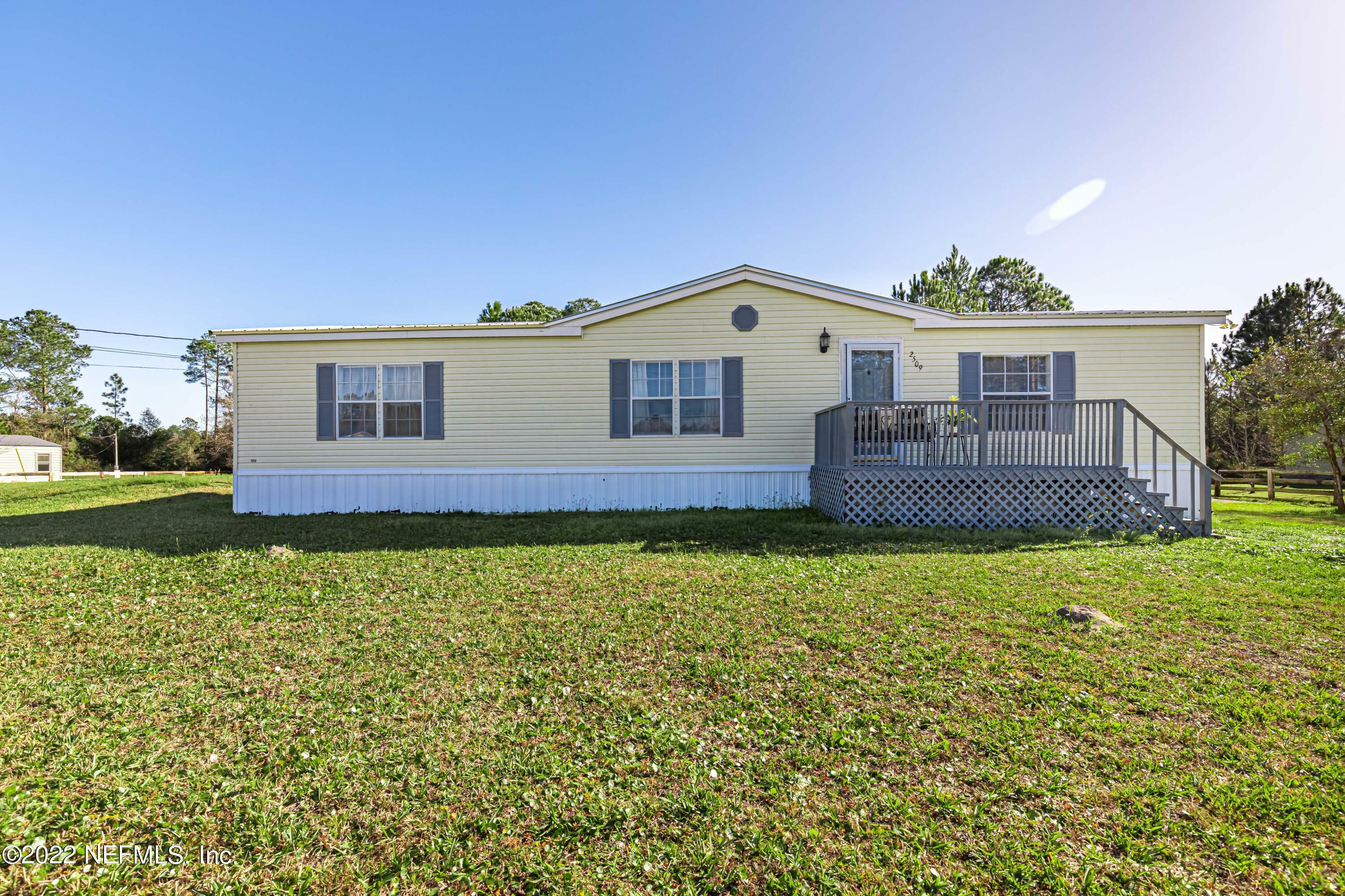 Property Photo: 2509 Larkspur Avenue FL 32068