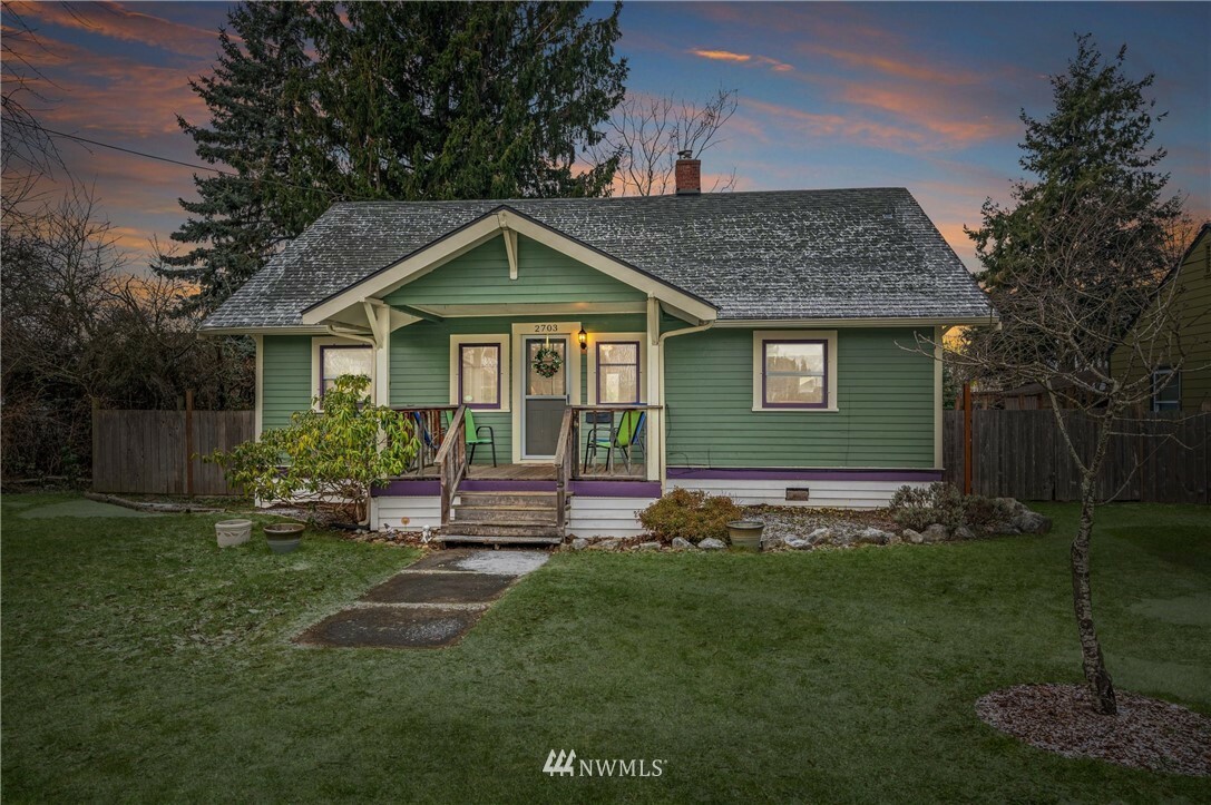 2703 Elm Street  Bellingham WA 98225 photo